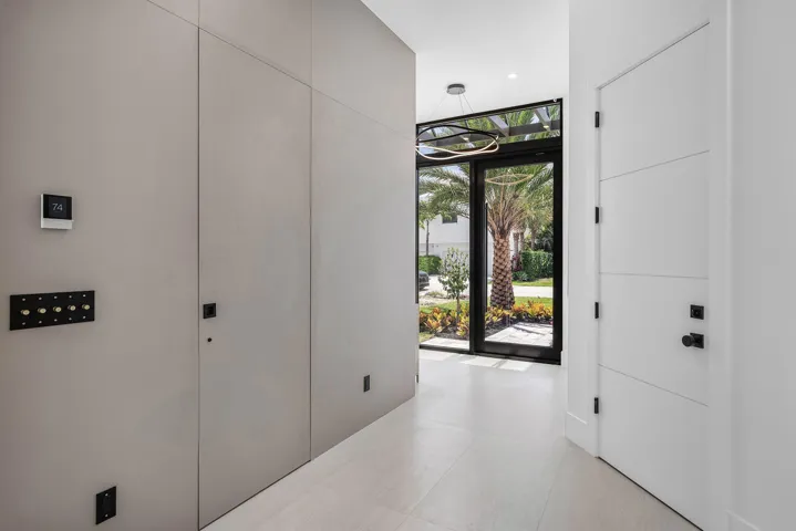 005-3097BanyanRoad-BocaRaton-FL-33432-SM