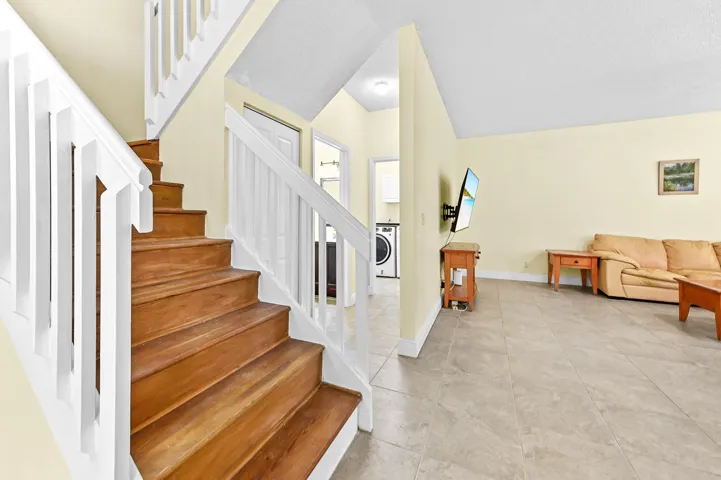 14 Stairs 01