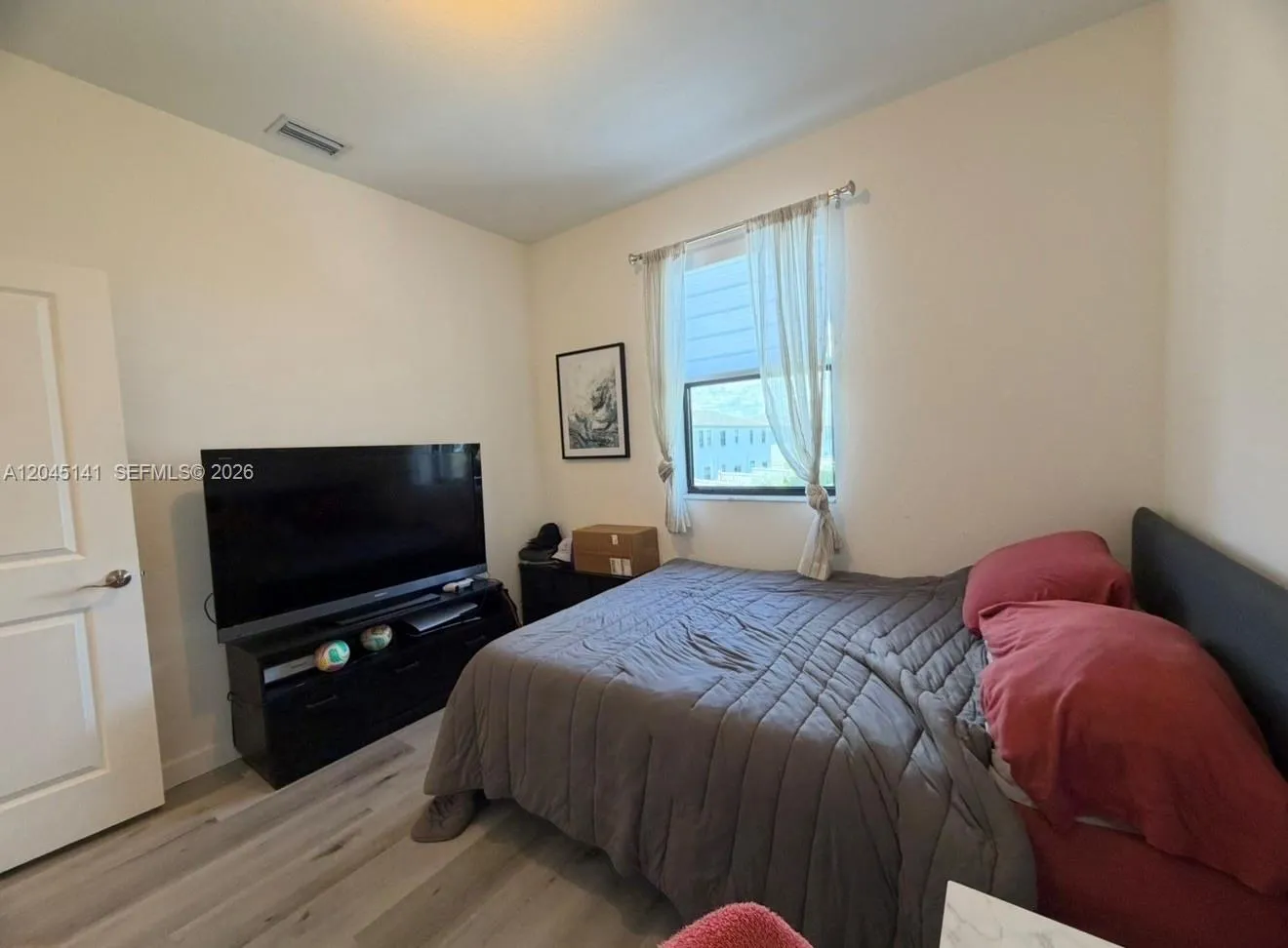 Property photo 35