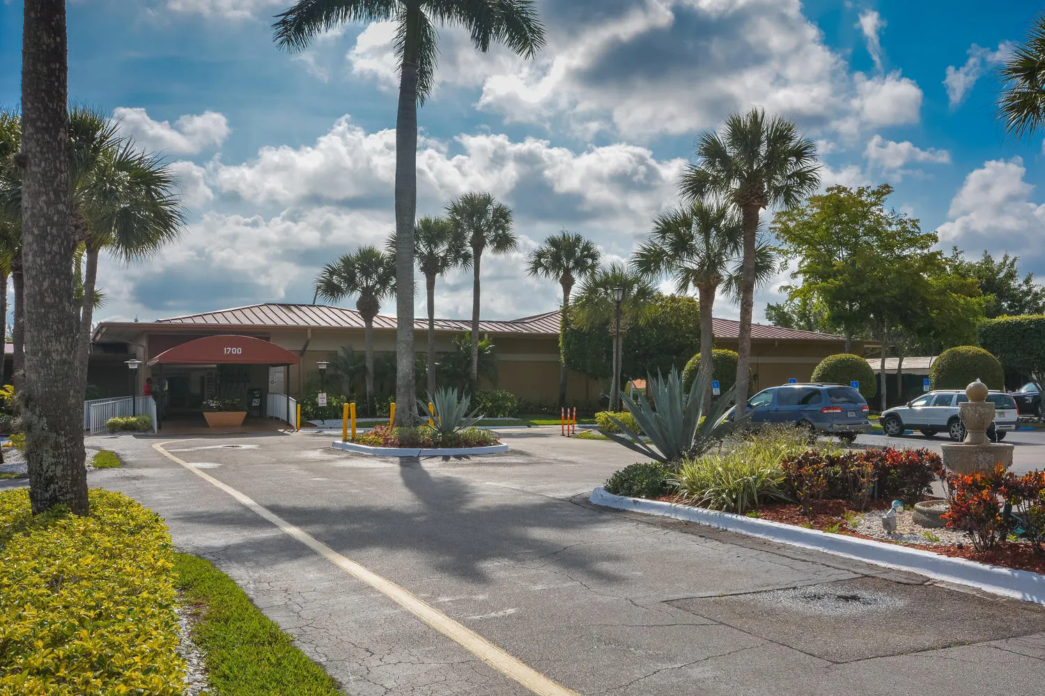166 Lake Carol Dr West Palm-large-023-00