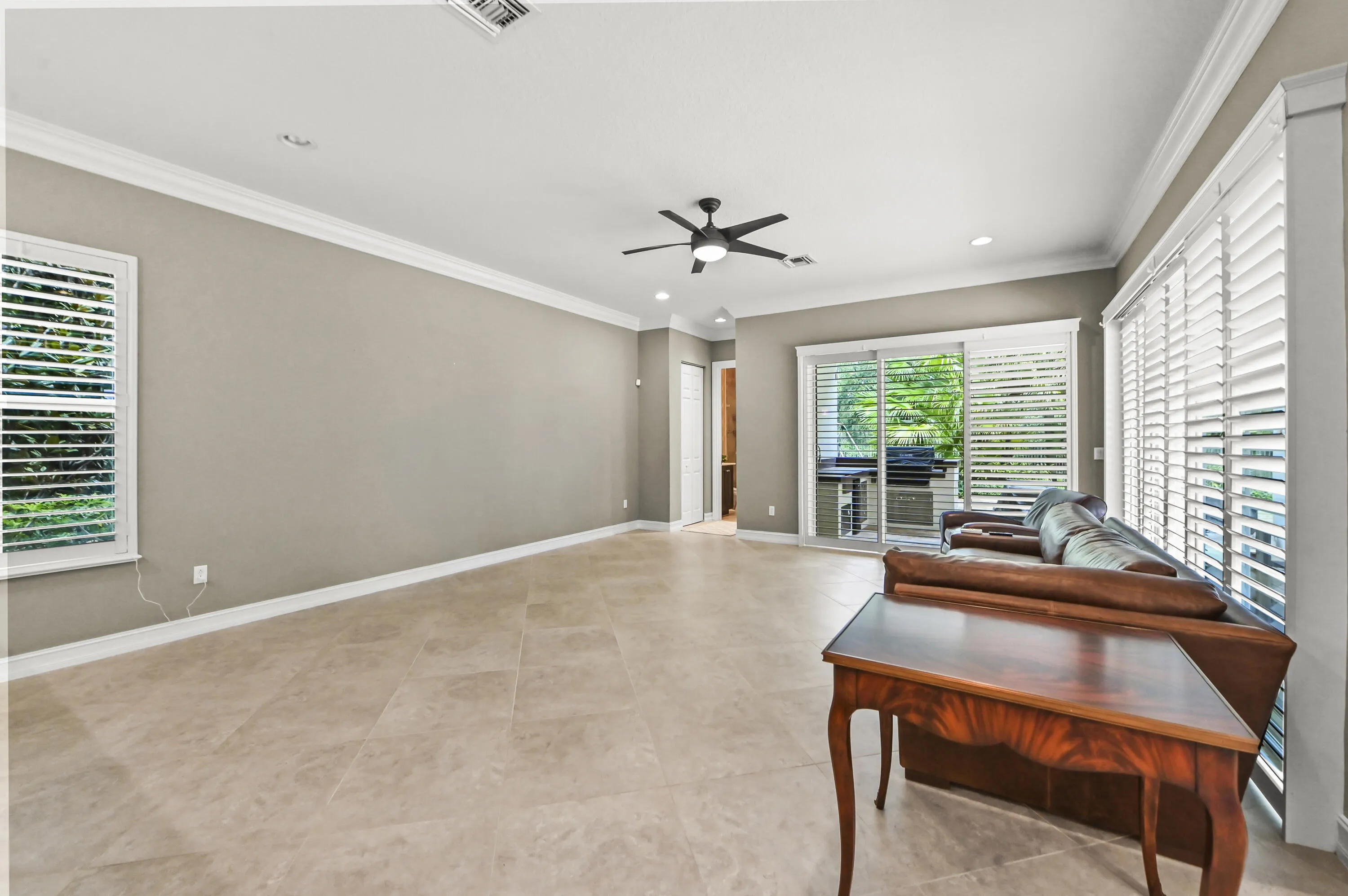 19 Living room 01