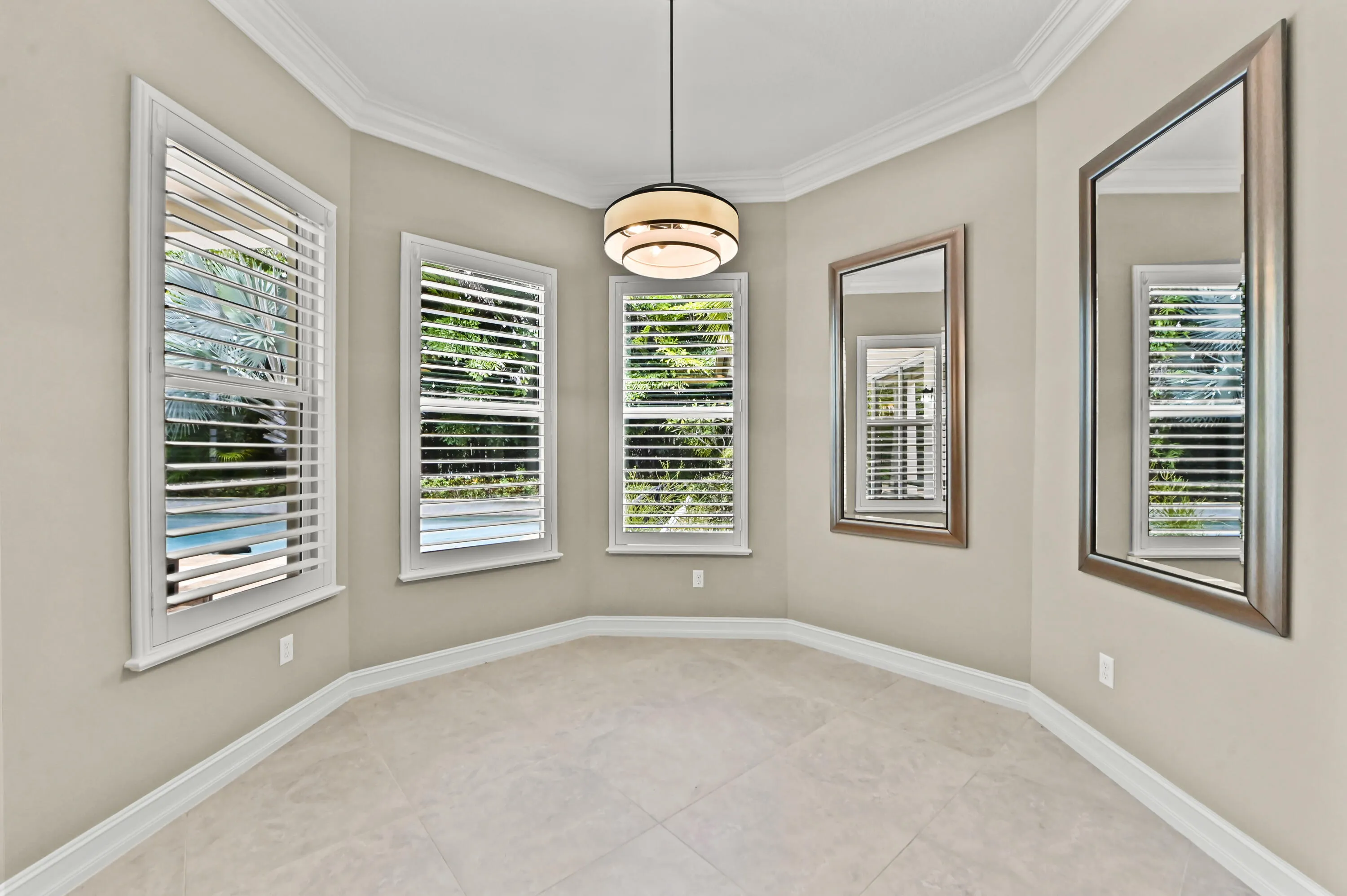 18 Dining room 01