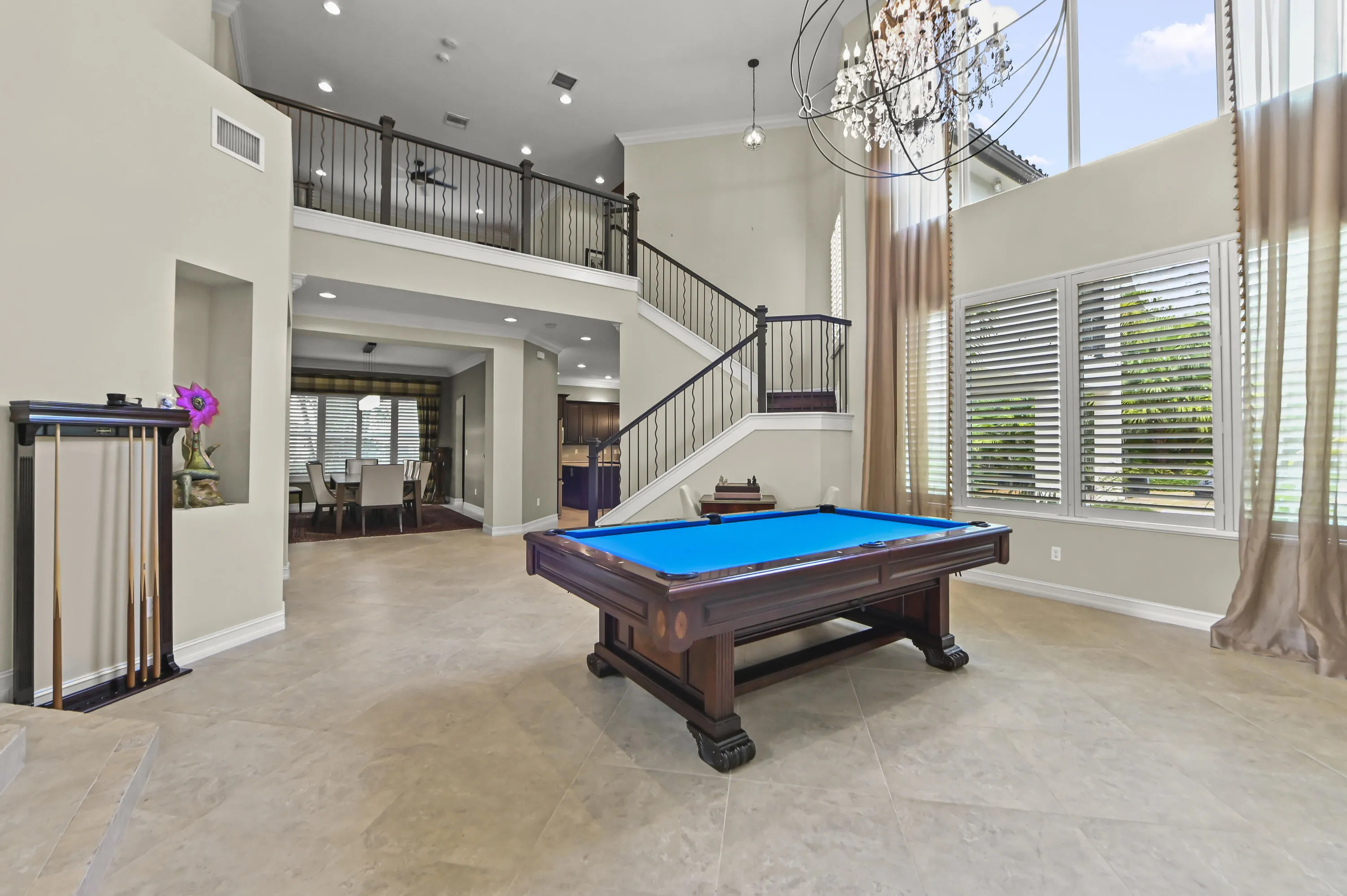 06 Living Area 02