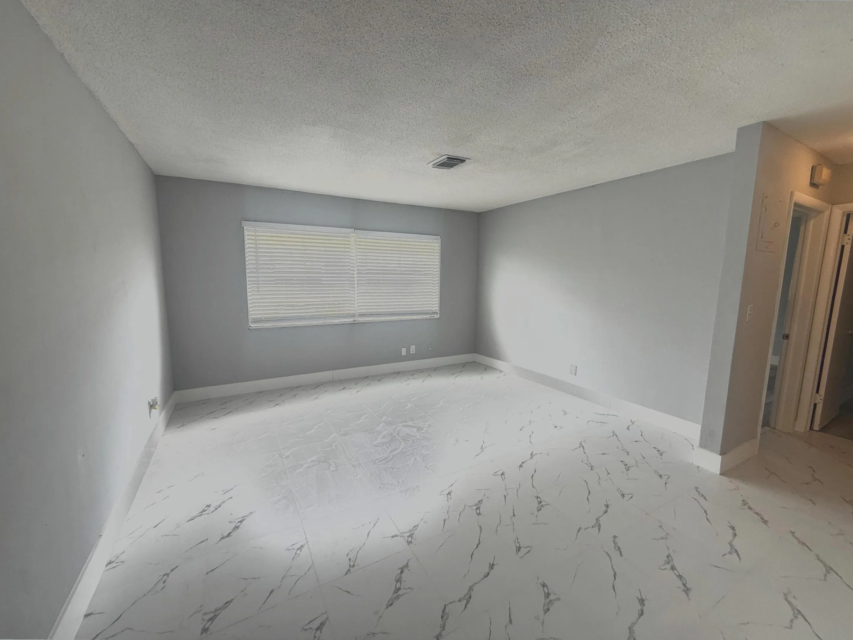 MLS_03_living_room_angle_1