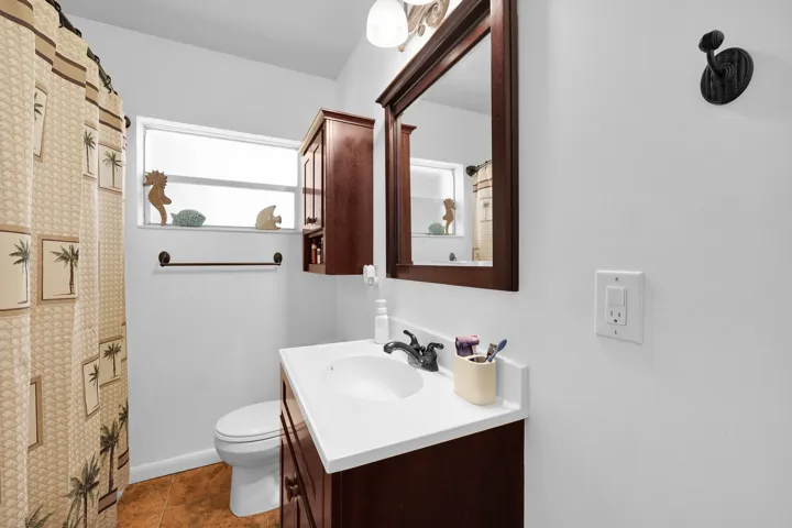 Guest House Bathroom