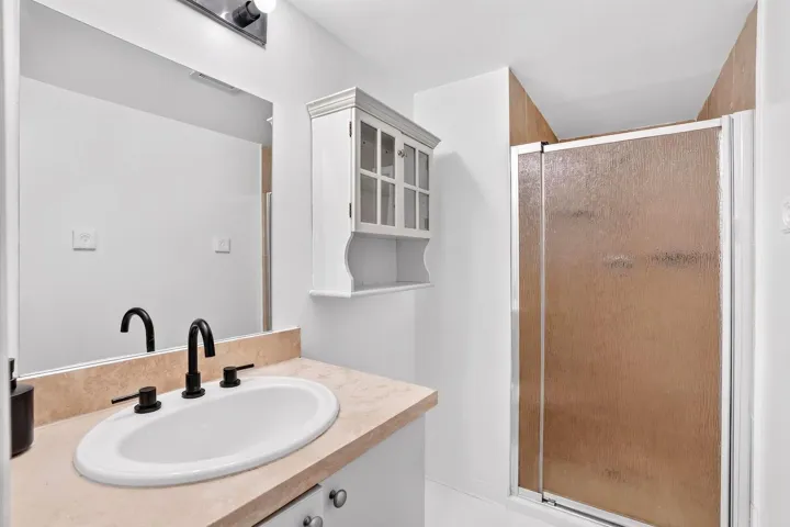 PRIMARY BATH-2