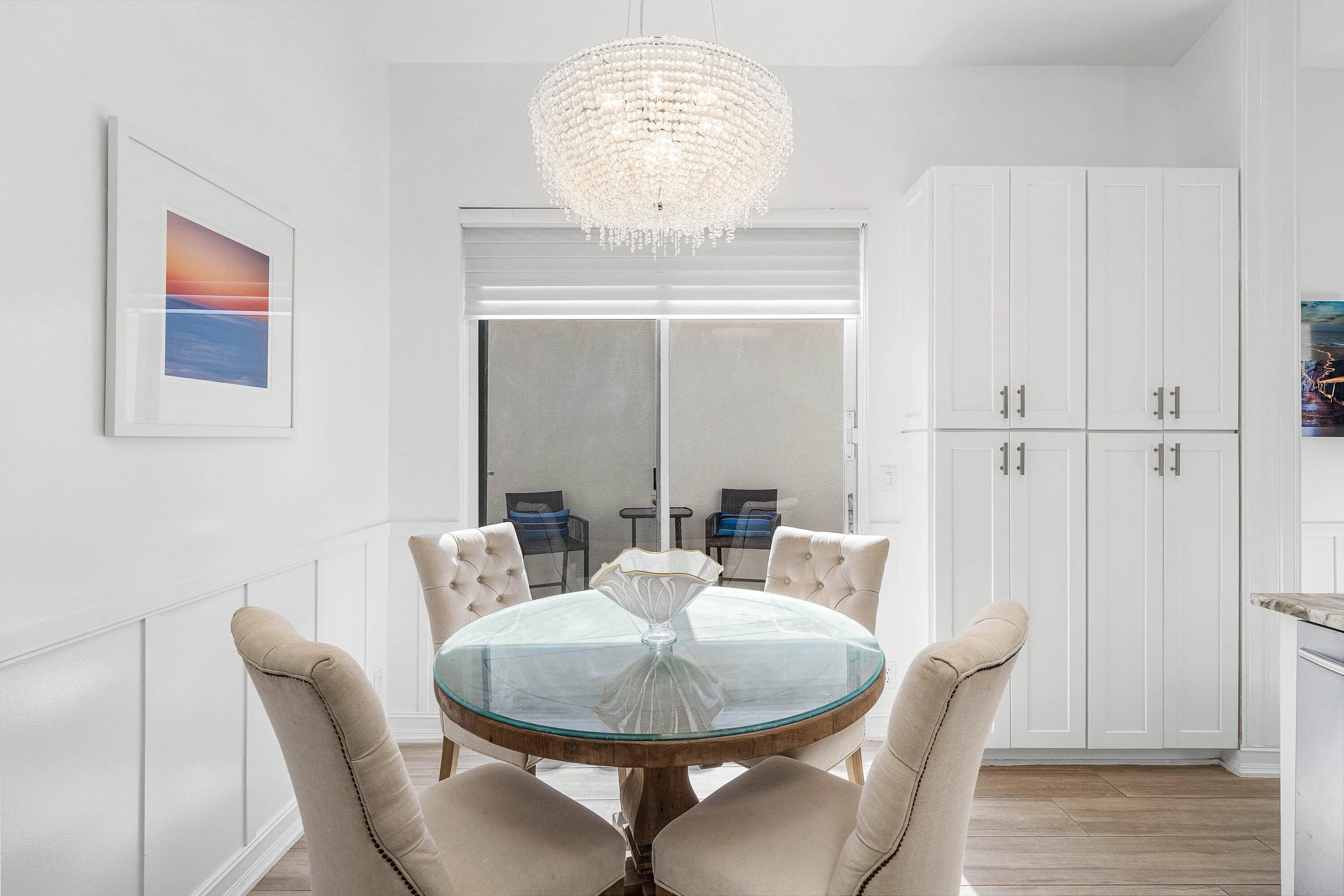 Eat-In Kitchen