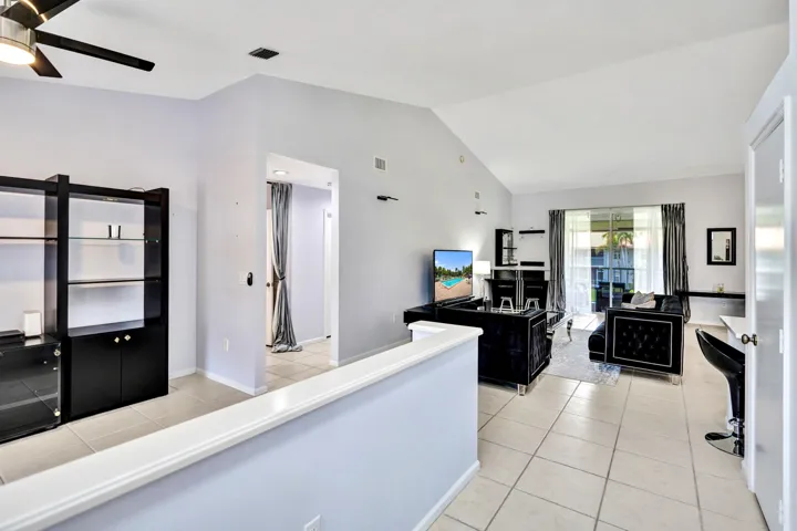 7669 Springwater - 14