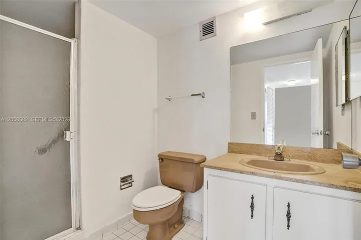 Photo 33