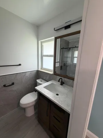 Main Bathroom Vanity View