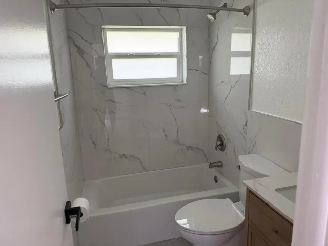 Renovated 2nd Bathroom