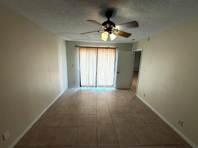 03 - Master Bedroom