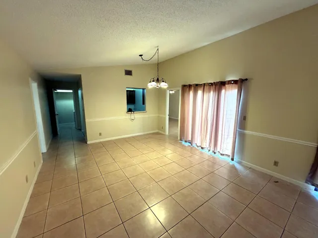 01 - Living Room