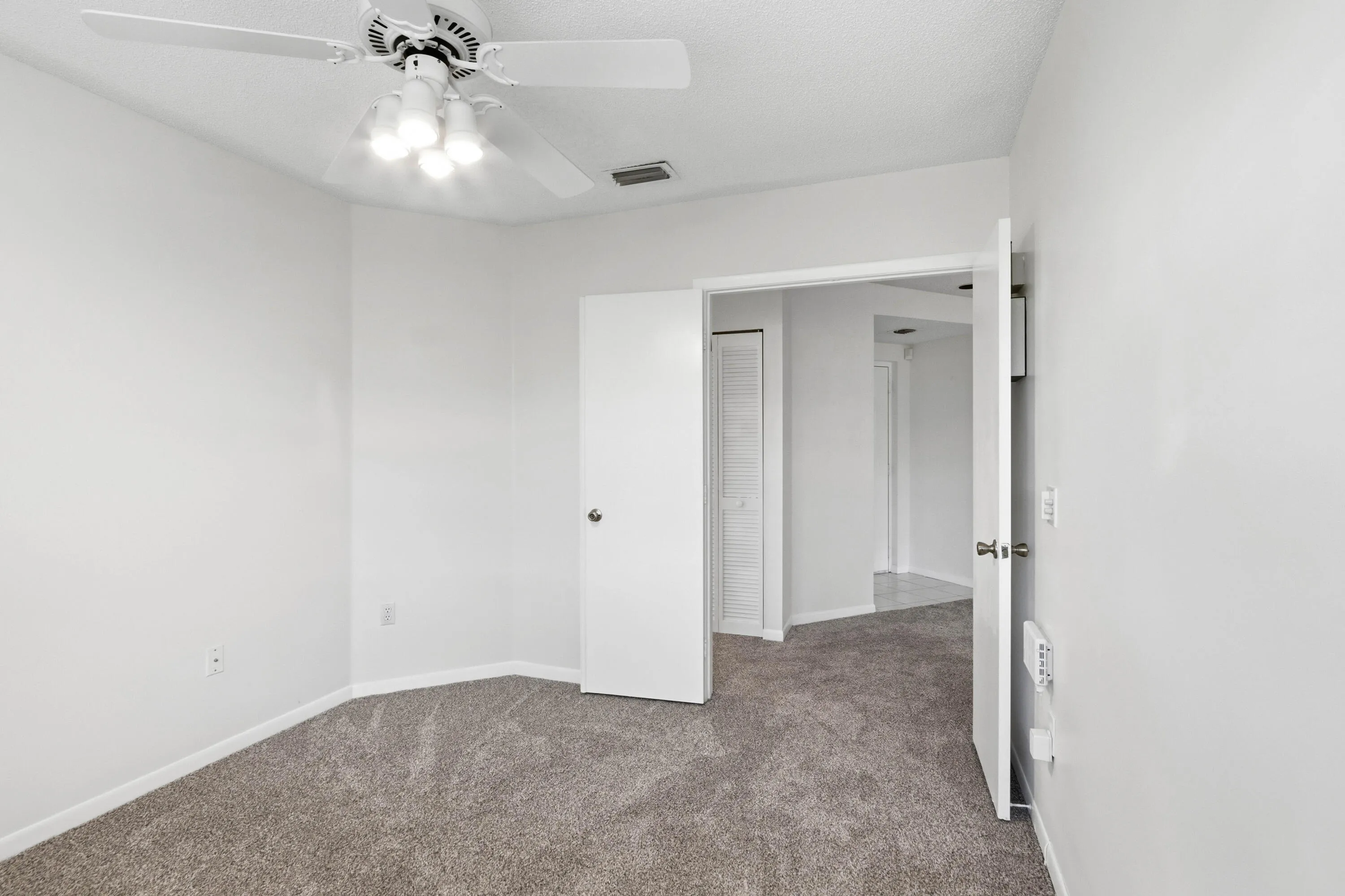 5226 Europa Dr unit _008