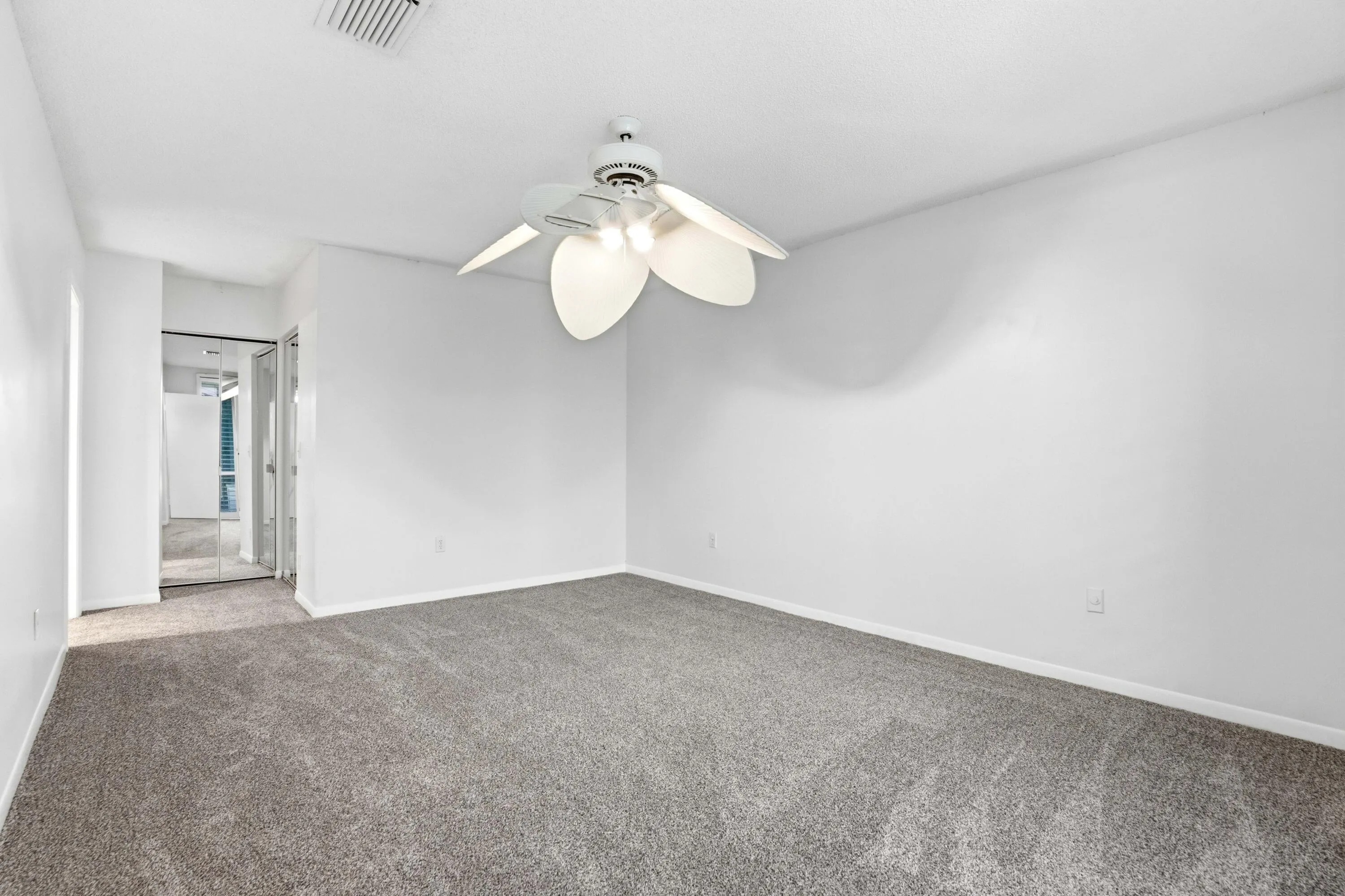 5226 Europa Dr unit _019