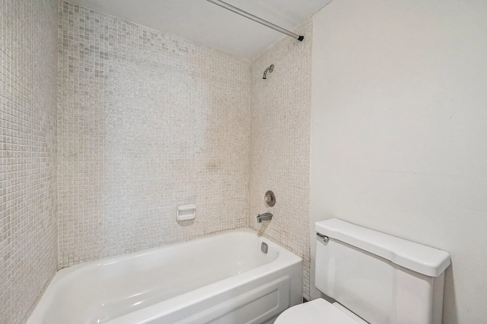 20-web-or-mls-Lime Bay Blvd 103-S2107-02