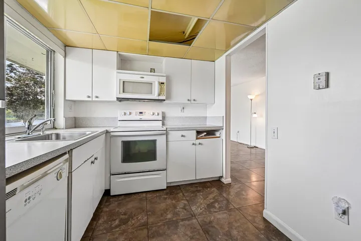 13-web-or-mls-Lime Bay Blvd 103-S2107-01