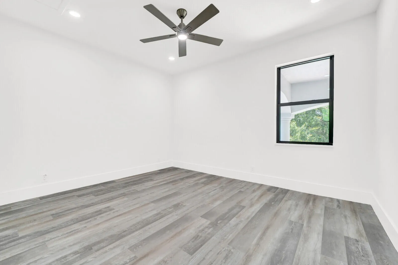 Property photo 71