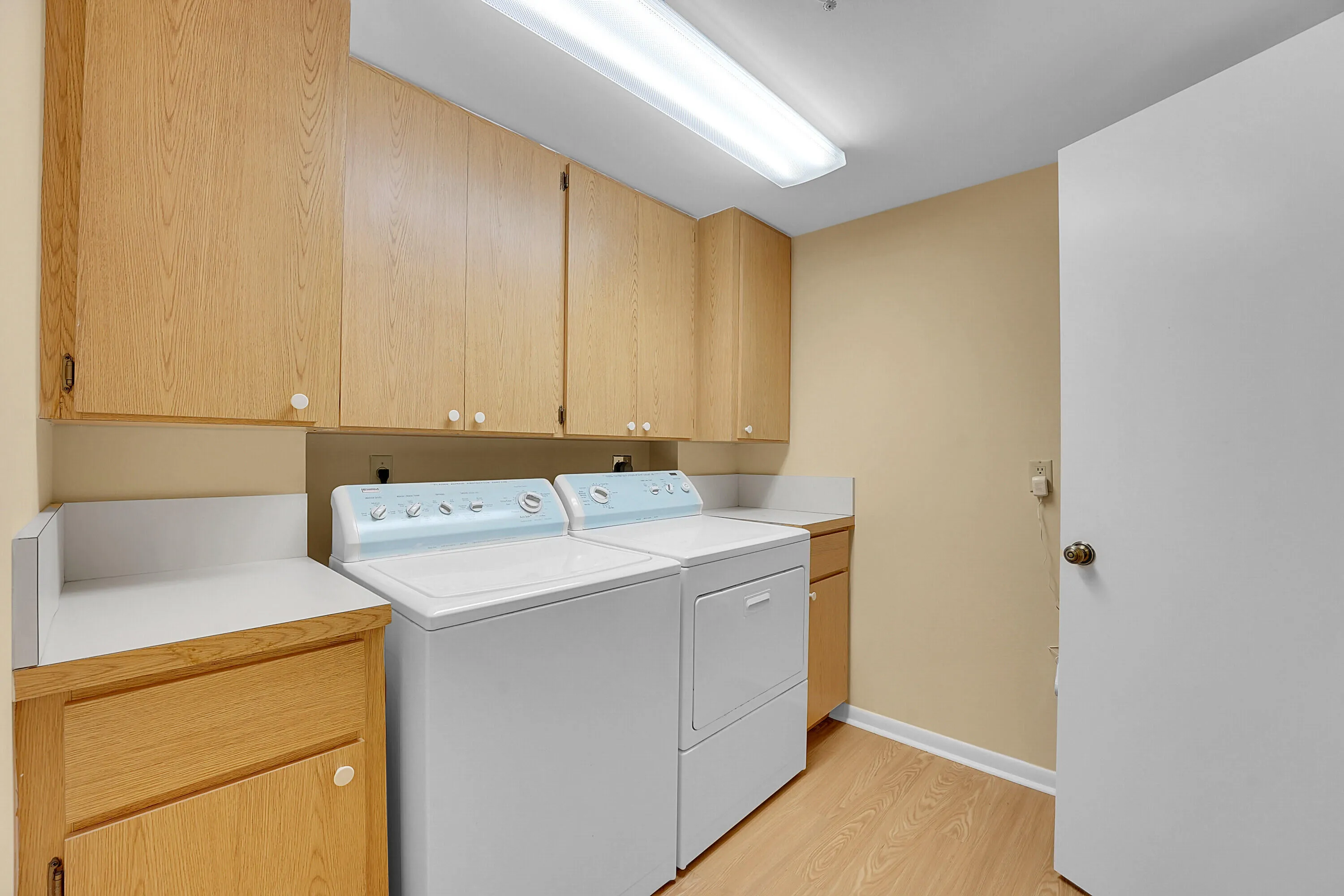 LAUNDRY AND STORAGE