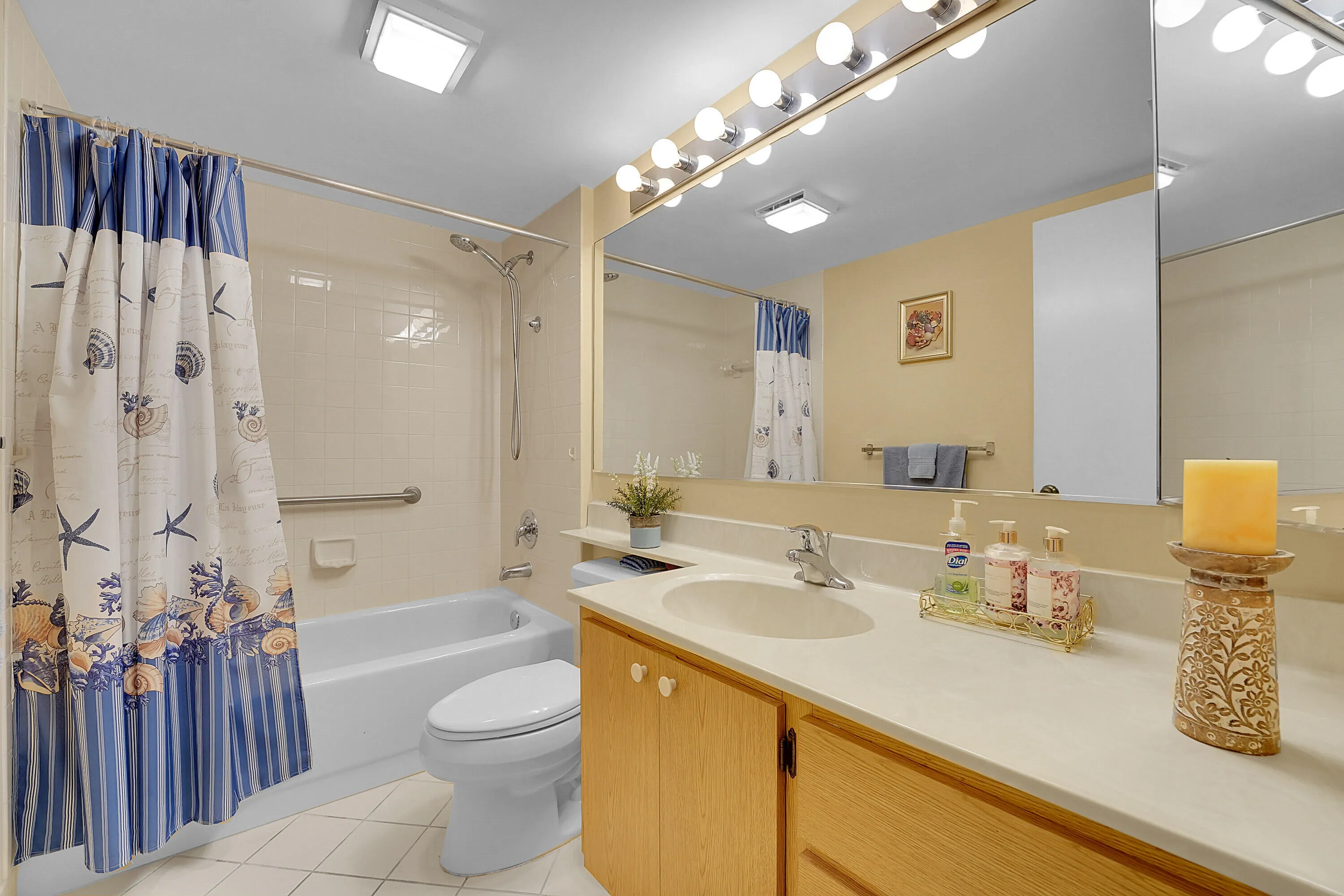 GUEST BATH