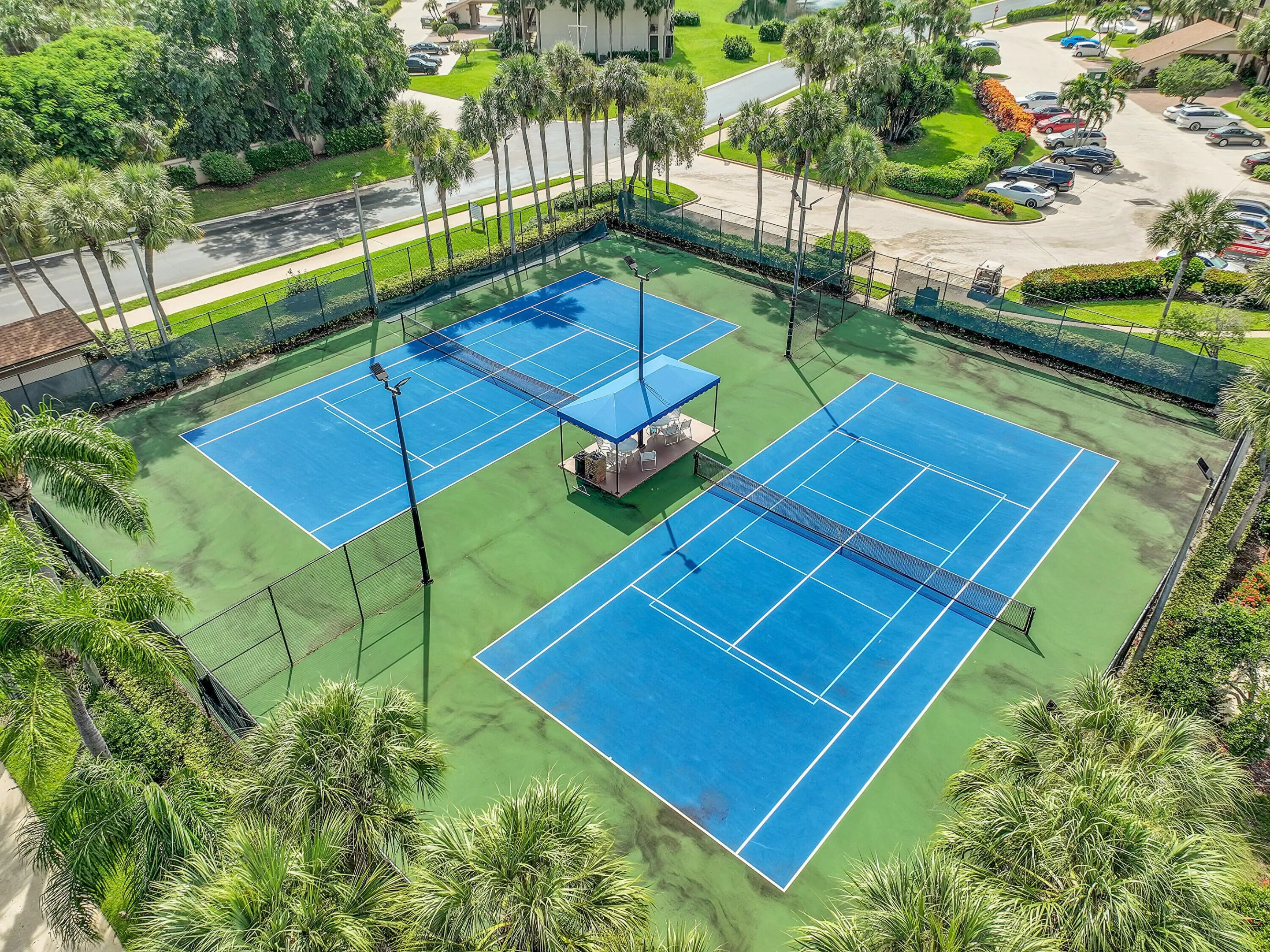 COMM TENNIS