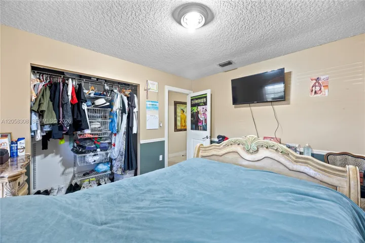 First bedroom.