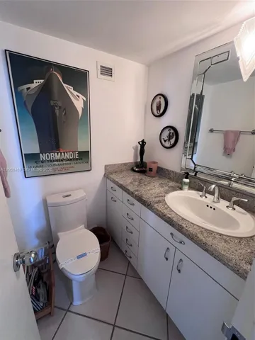 Powder room