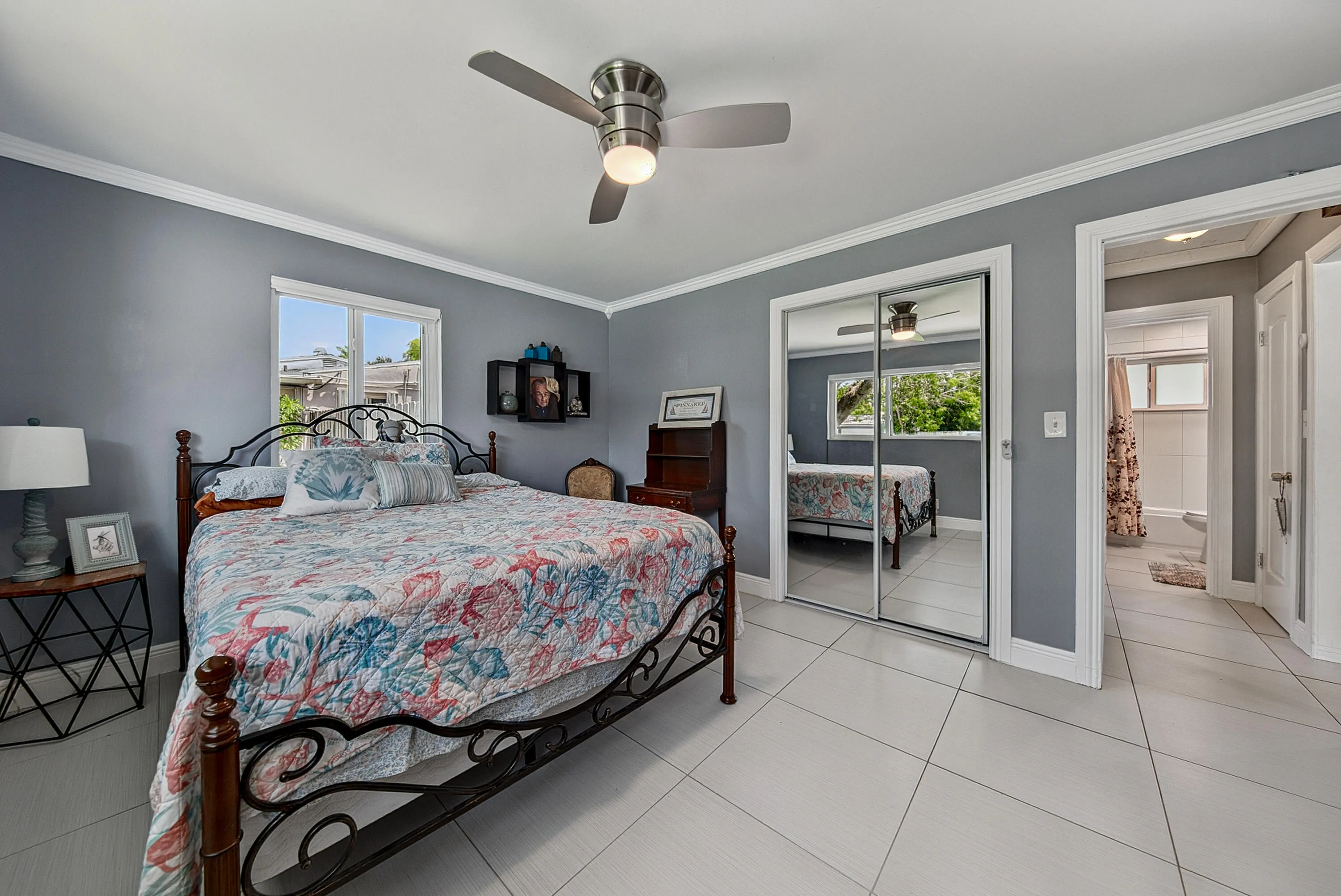 Second bedroom