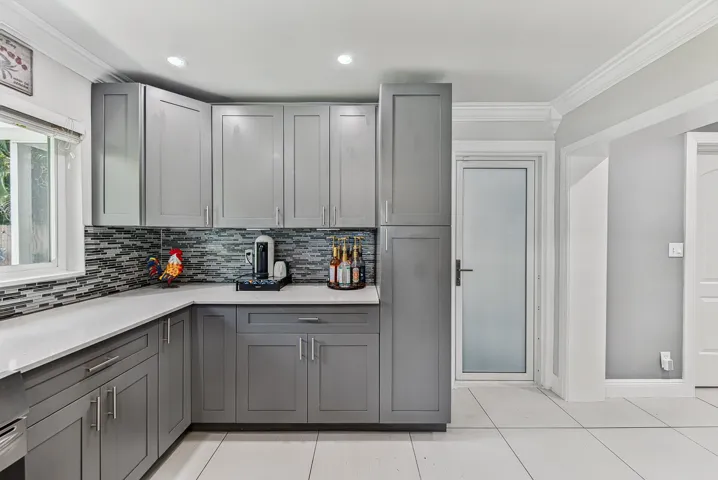 Kitchen Spacious cabinets and quartz counter