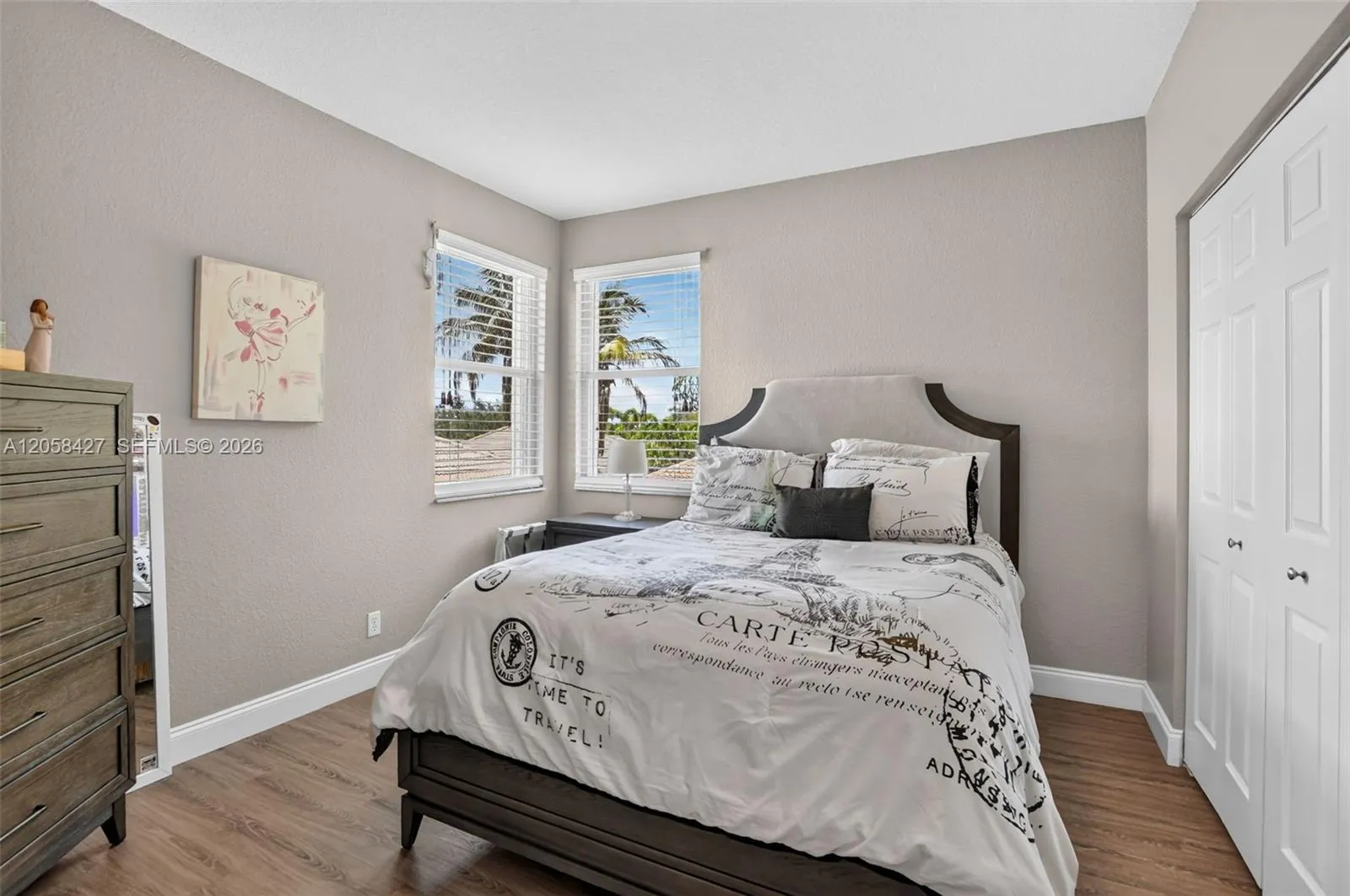 2nd floor bedroom