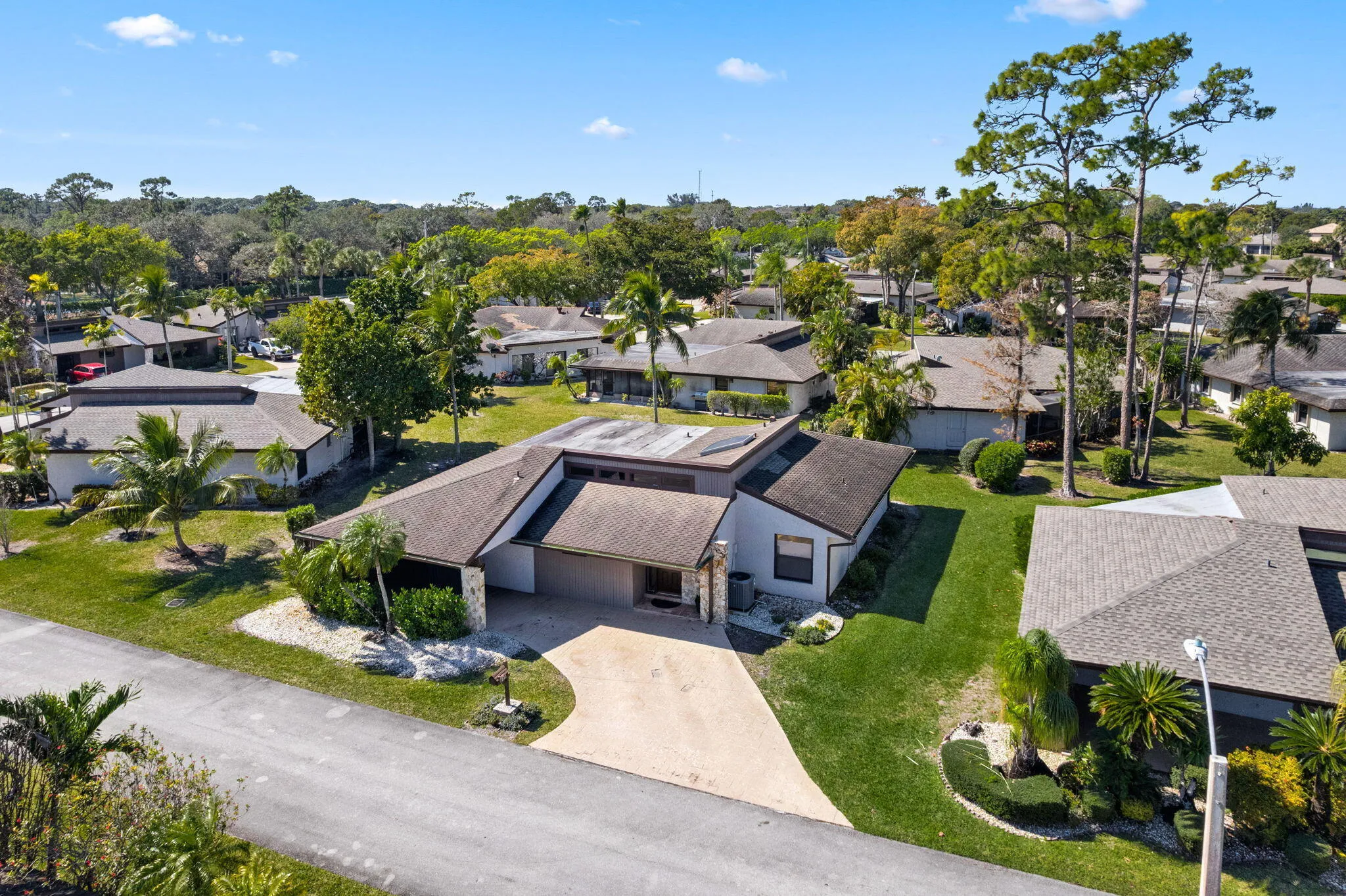34-web-or-mls-7811 Beechfern Cir-34