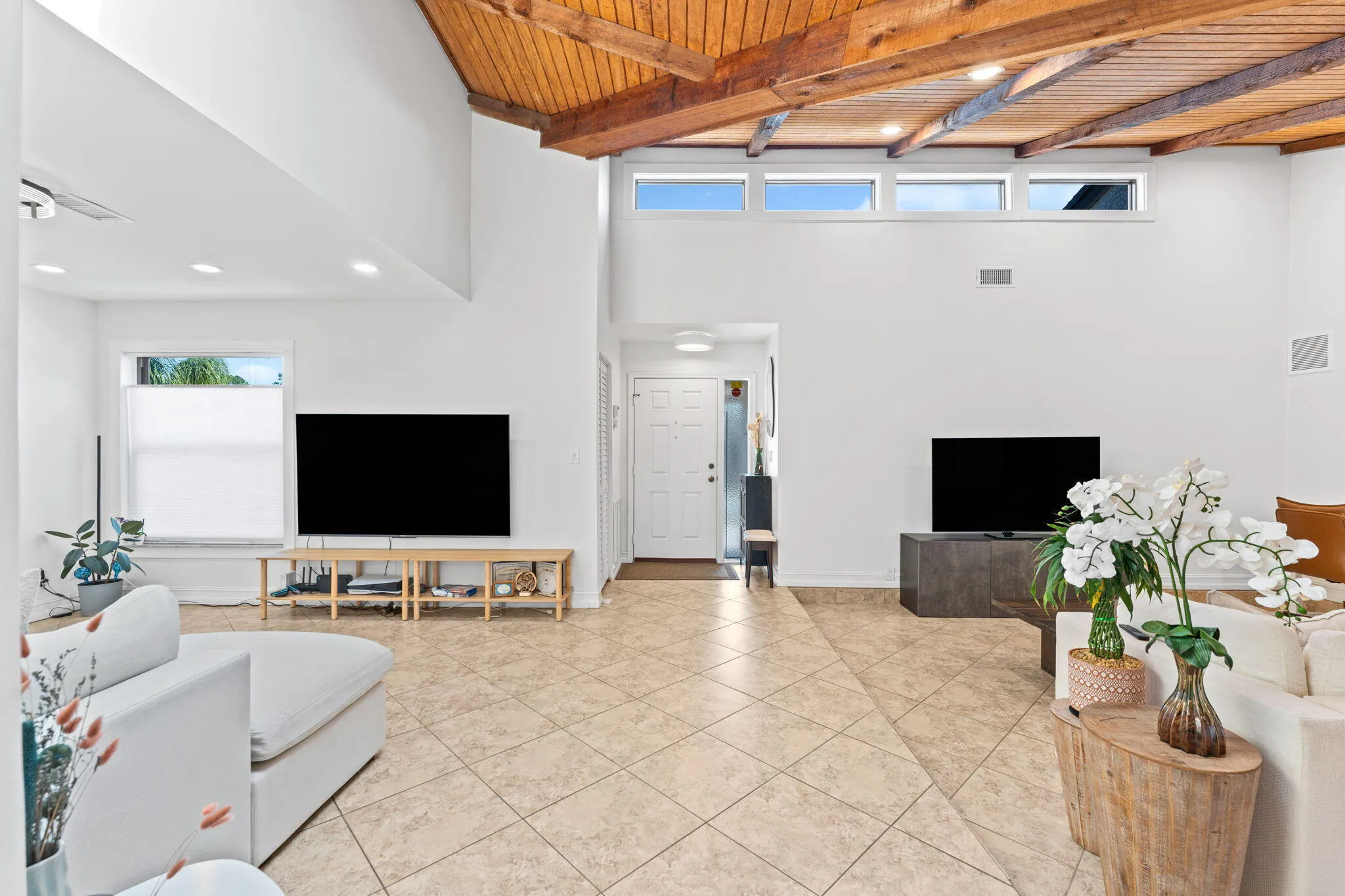 6-web-or-mls-7811 Beechfern Cir-6