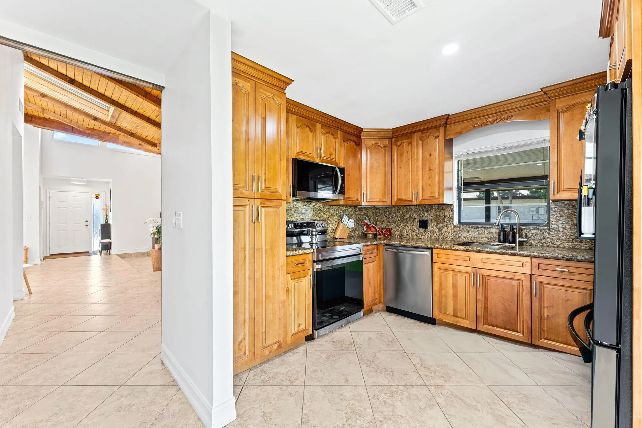 15-web-or-mls-7811 Beechfern Cir-15