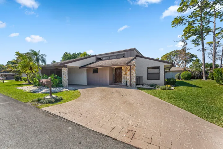 4-web-or-mls-7811 Beechfern Cir-4