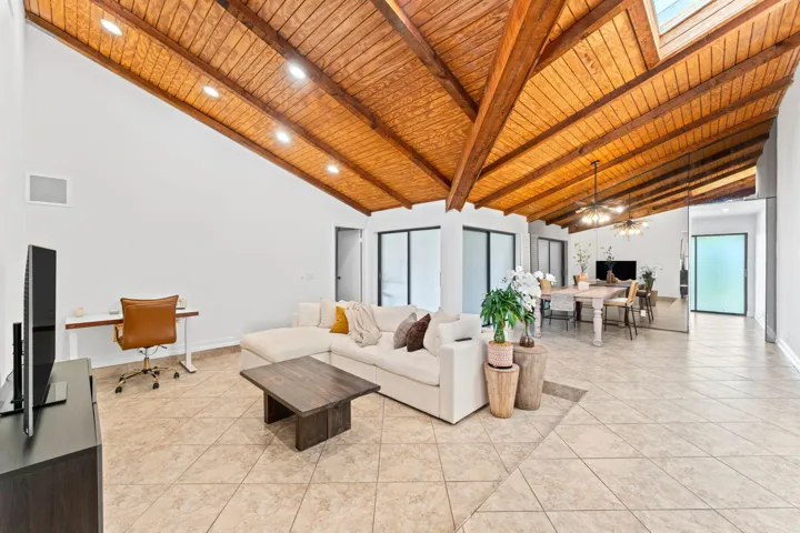 7-web-or-mls-7811 Beechfern Cir-7