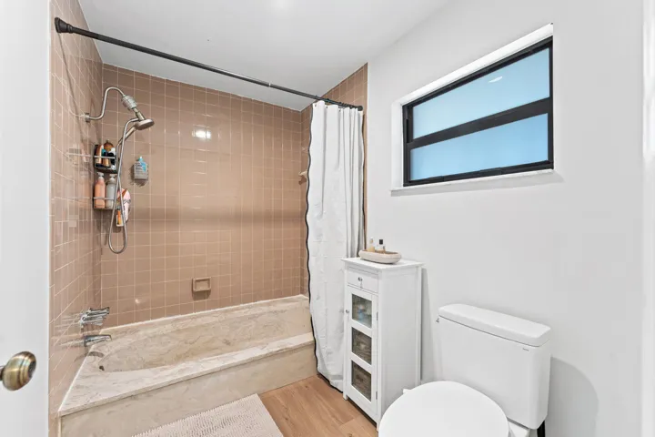 23-web-or-mls-7811 Beechfern Cir-23