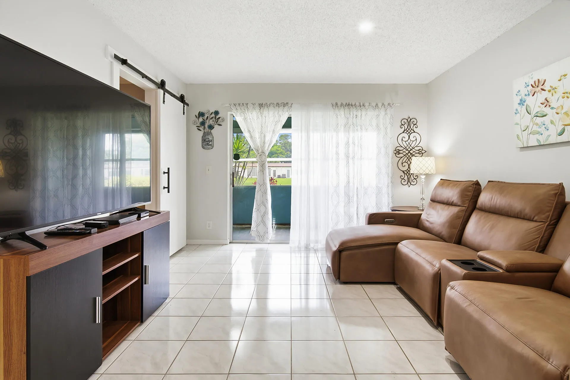 232-LAKE-MERYL-DRIVE-33411-004