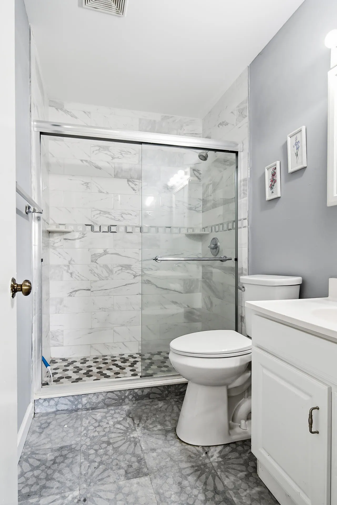 CARRERA MARBLE FLOORS