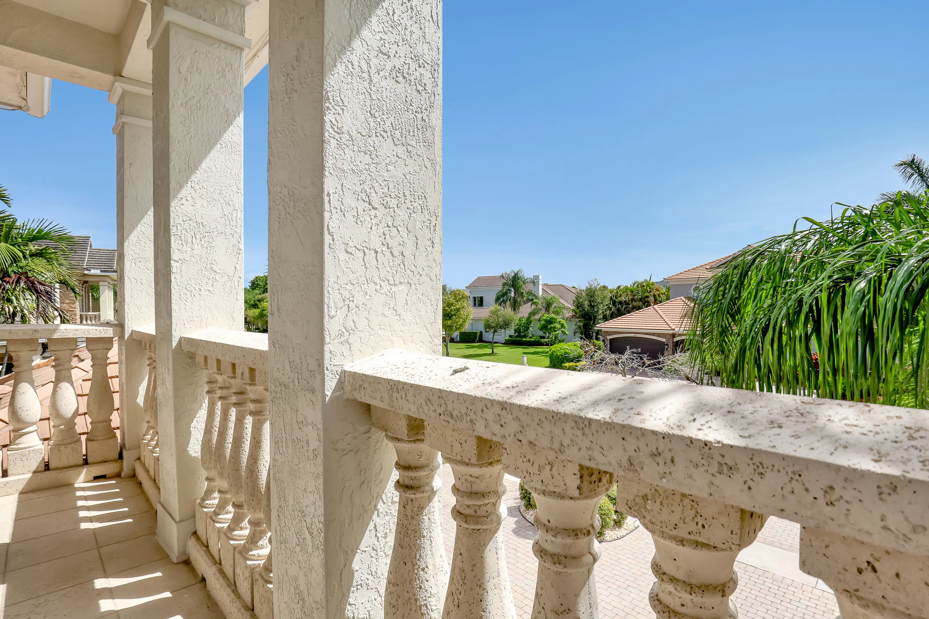 8541 Butler Greenwood (52)