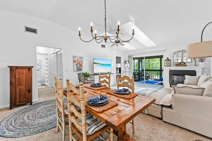 06 Dining area 03