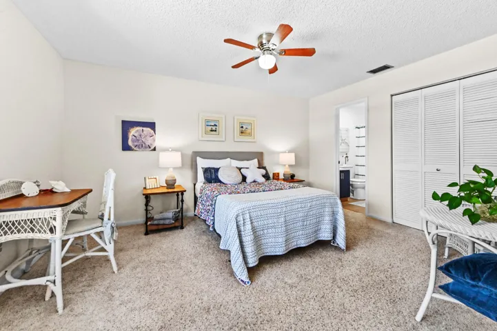 13 Bedroom 01