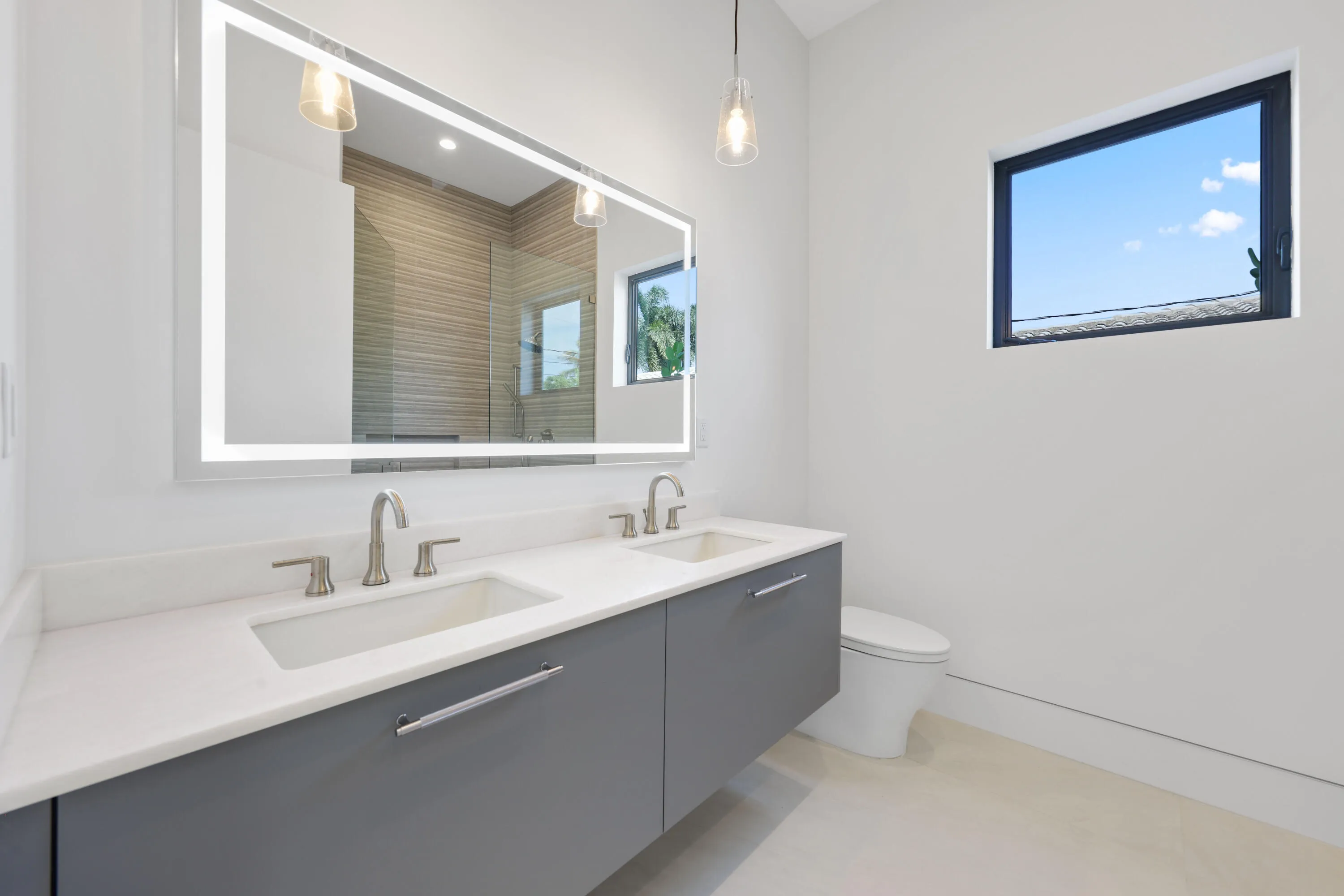 2612 Northeast 4th St - 77.jpg-FULL