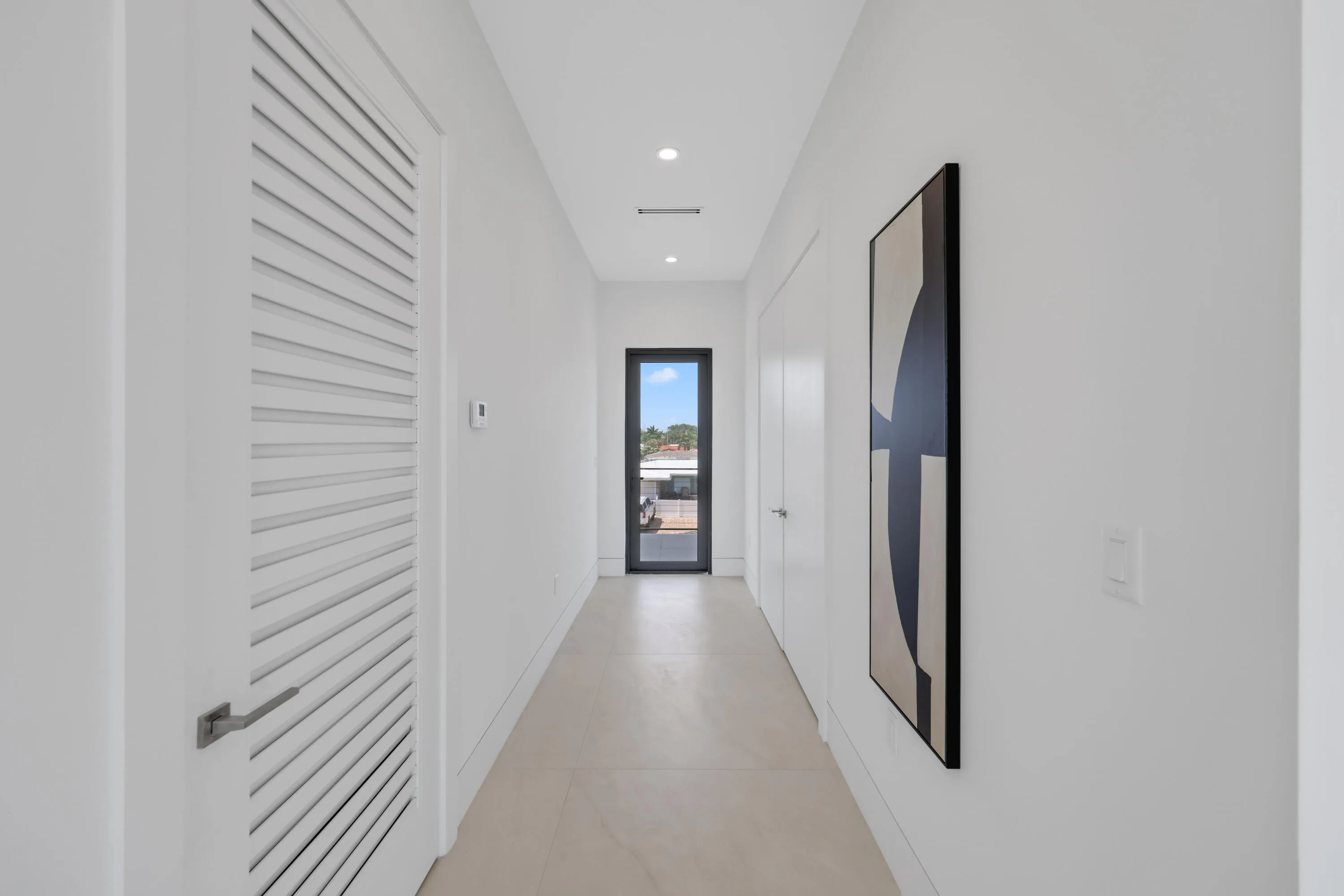 2612 Northeast 4th St - 66.jpg-FULL