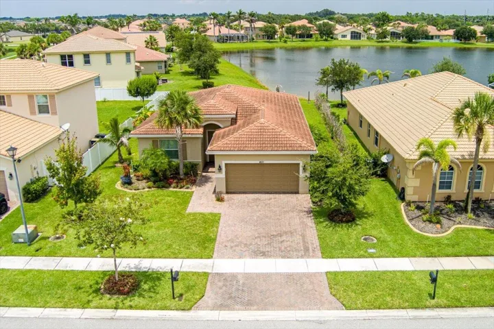 02-MAX_0046