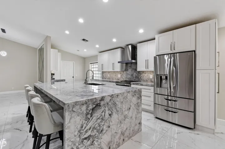 6274ViaPrimoStreet(22)