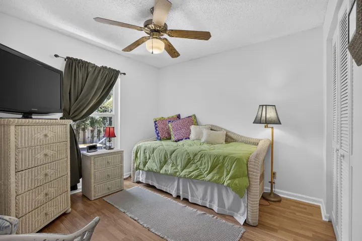 Guest bedroom