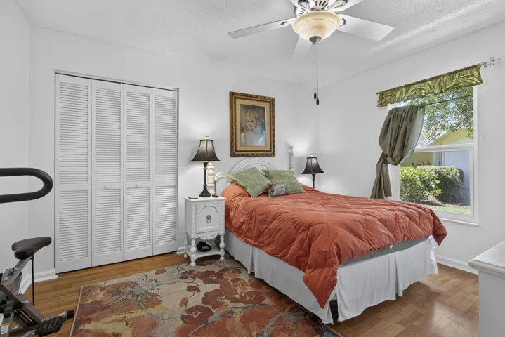 Guest bedroom