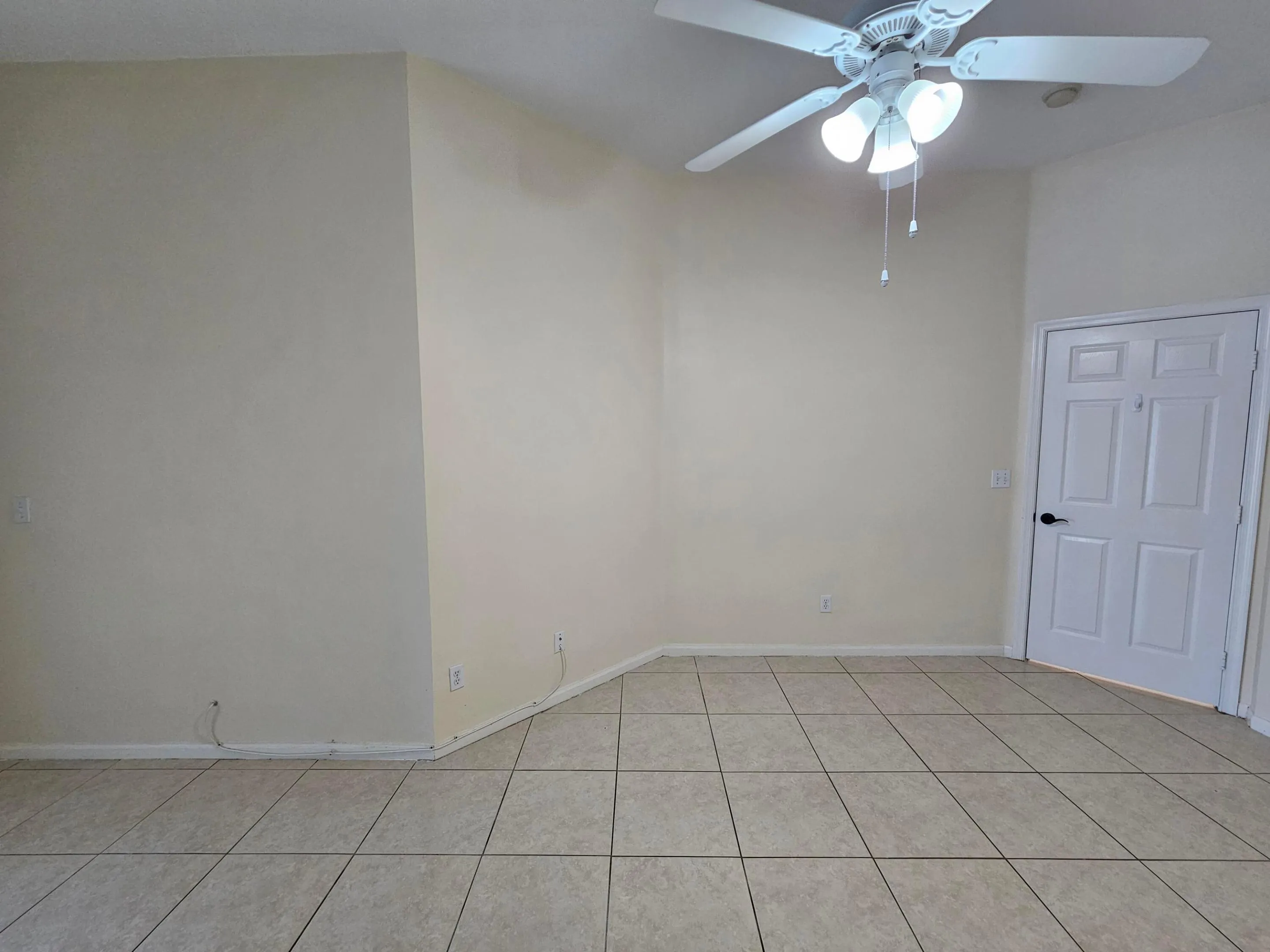 Bedroom 1 (3)
