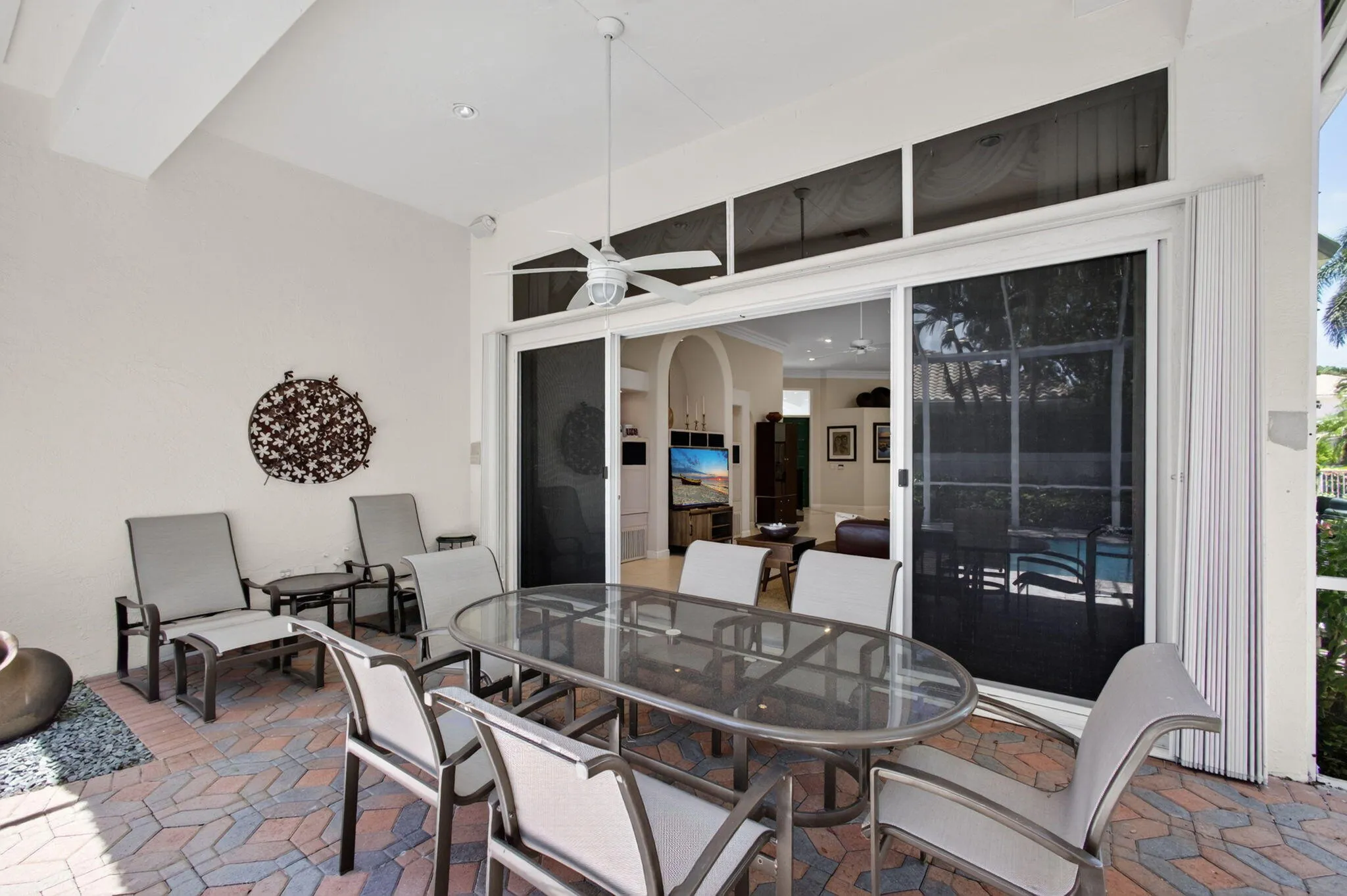 COVERED LANAI