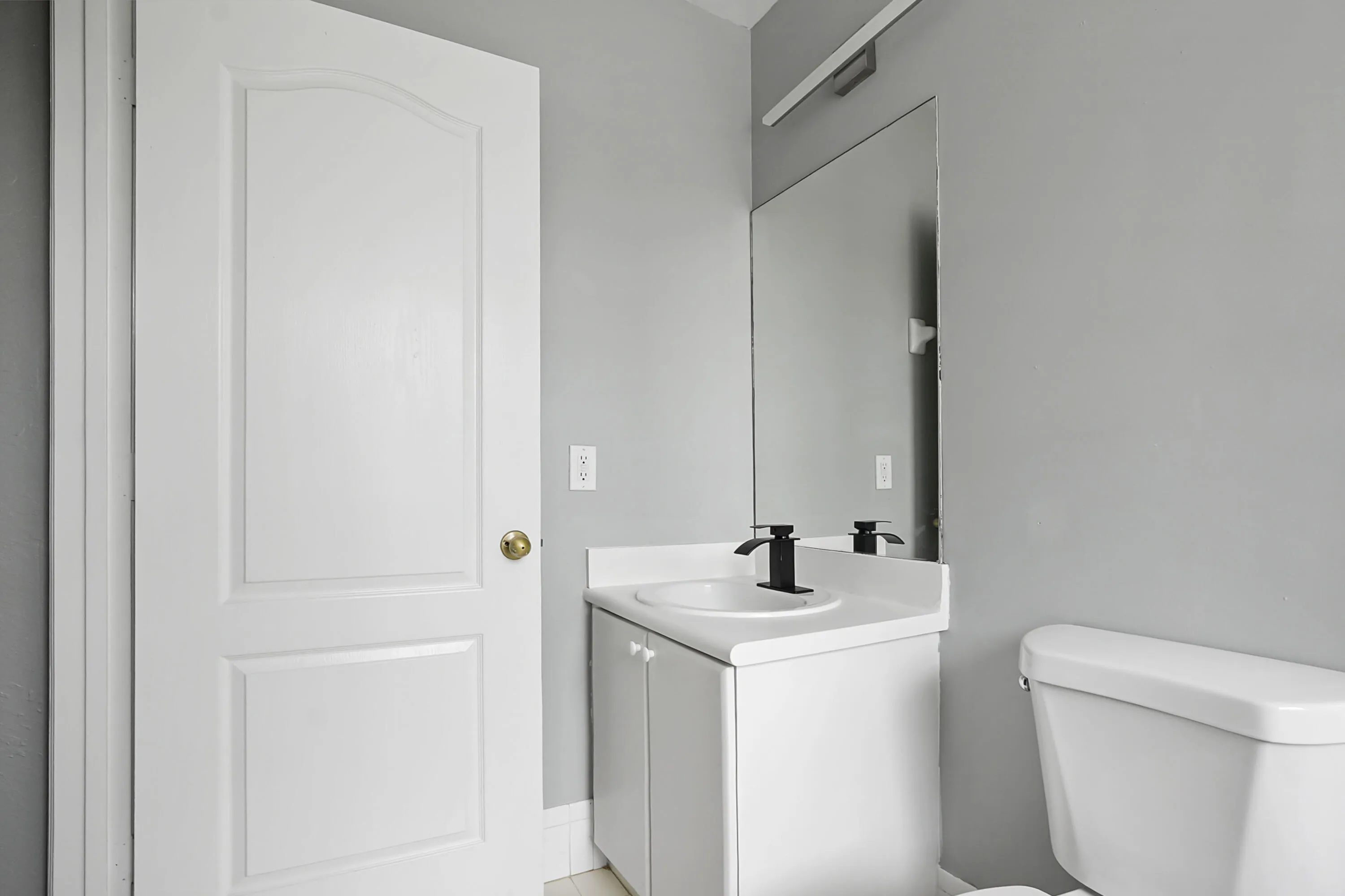 26 bathroom 02